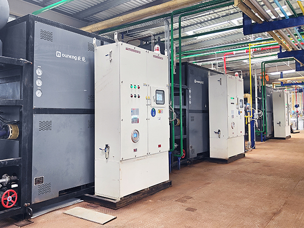 有機(jī)熱載體爐上液面計(jì)應(yīng)采用什么液位計(jì)？