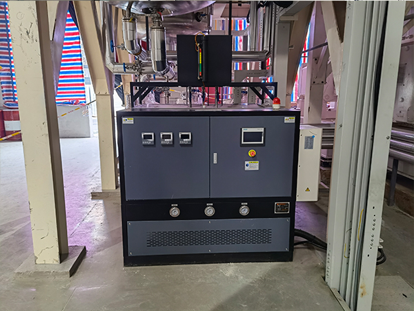 三機一體油溫機應用，提升鋰電薄膜生產效率與質量