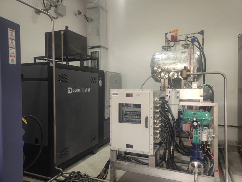 電加熱導(dǎo)熱油爐導(dǎo)熱油泄漏什么原因？