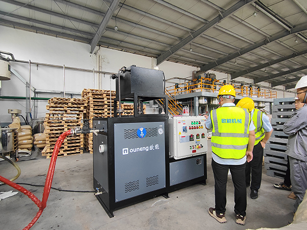 高溫防爆模溫機設計和制造，保障生產(chǎn)安全