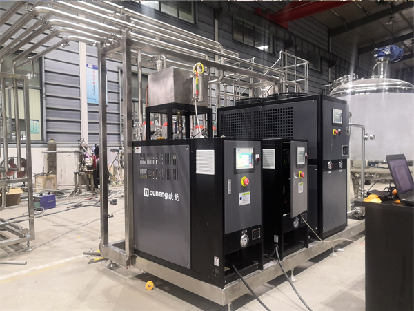 醫(yī)藥用高低溫一體機在制藥設(shè)備中的應(yīng)用，控制反應(yīng)釜的溫度