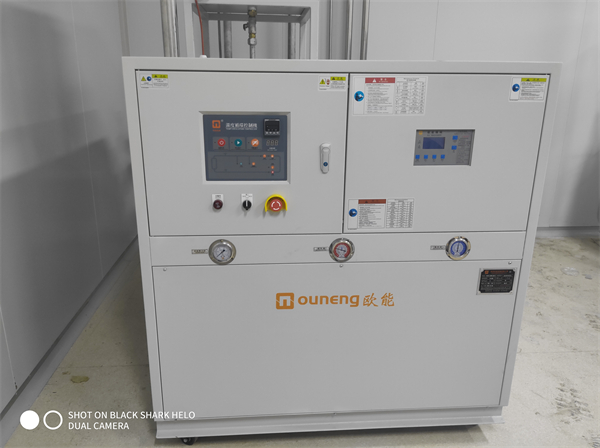 化工制藥行業(yè)冷水機(jī)怎么選配？