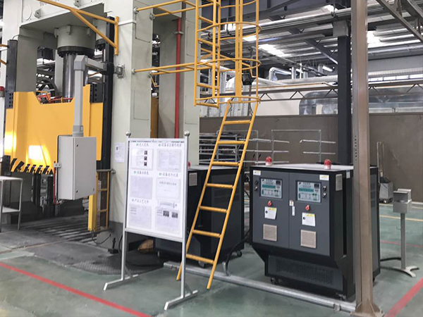 SMC模具加溫油溫機助力深加工制品生產，提升制造效率