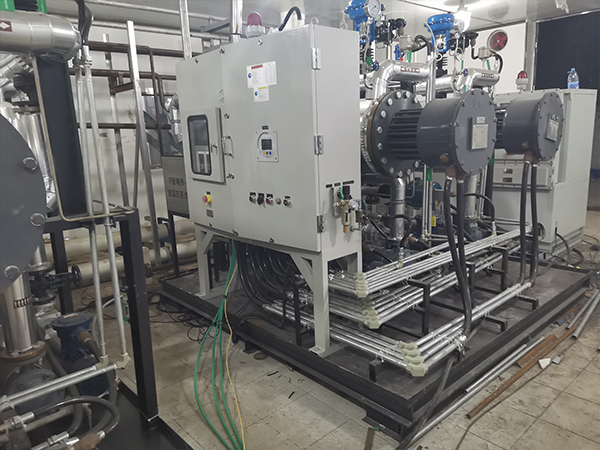 撬裝式防爆模溫機生產(chǎn)電子陶瓷元件，保障溫度穩(wěn)定