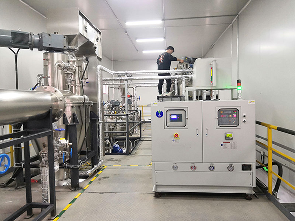 反應(yīng)釜冷熱一體機用于氚材料制備，嚴格控溫