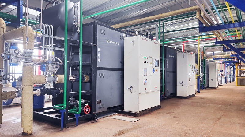 防爆有機(jī)熱載體鍋爐正壓柜通什么氣體？