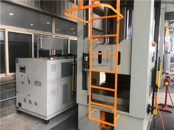 新能源行業(yè)電機(jī)、泵測(cè)試控溫選擇冷熱一體機(jī)，歐能案例分享