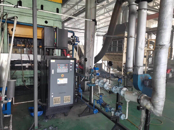 汽車內(nèi)飾件專用模溫機怎么用？「歐能機械歐能機械」內(nèi)飾件成型案例