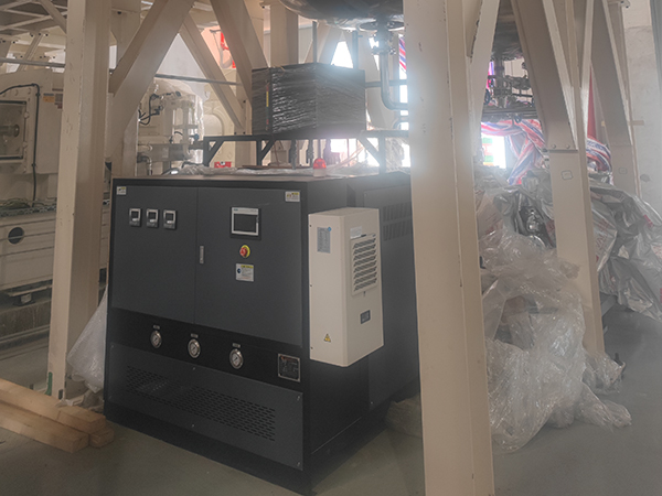 鋰電隔膜模溫機，提升鋰離子電池生產效率