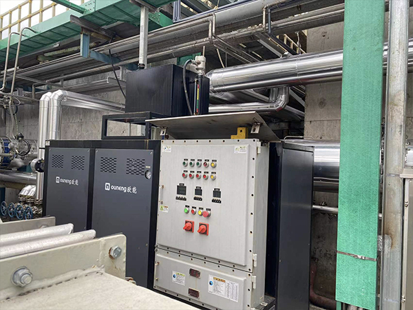 化工行業(yè)生產(chǎn)散熱器控溫，防爆定制模溫機(jī)助力