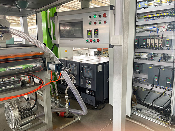 發(fā)泡擠塑控溫模溫機(jī)溫度控制，擠塑生產(chǎn)新利器