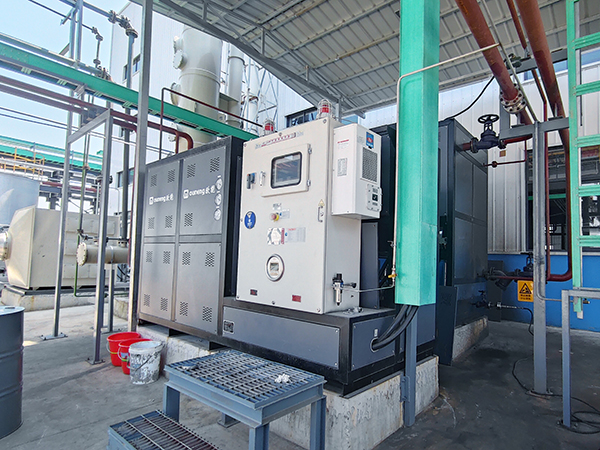 反應釜防爆電加熱油爐，實現(xiàn)精確溫控