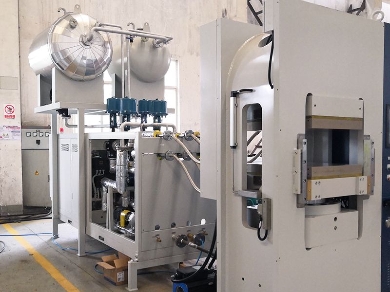 太陽(yáng)能層壓機(jī)導(dǎo)熱油加熱系統(tǒng)「歐能機(jī)械」