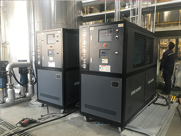 分離膜材料生產(chǎn)利器，風(fēng)冷式冷熱一體機(jī)提高生產(chǎn)效率